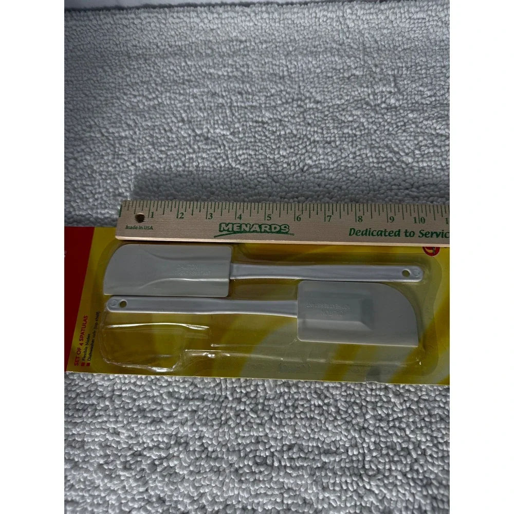 Sunbeam Set of 2 Spatulas Flexible Blades Dishwasher Safe New‎ in Pkg. Y2K